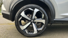 Nissan Juke 1.0 DiG-T 114 Tekna 5dr Petrol Hatchback